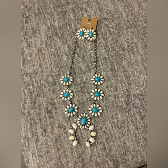 Turquoise and White CLAUDEN SQUASH BLOSSOM NECKLACE AND EARRING SET - Picture 1 of 8